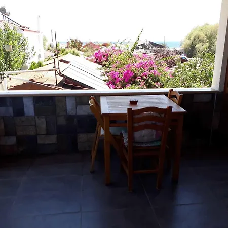 Cuhadar Ahsap Evleri פלמוטבוקו