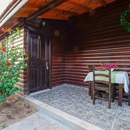 فندق Cuhadar Ahsap Evleri *