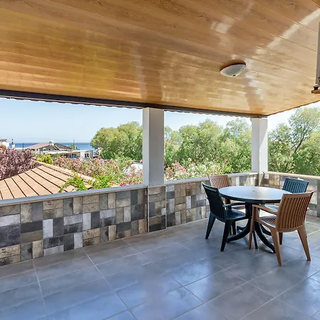 Cuhadar Ahsap Evleri