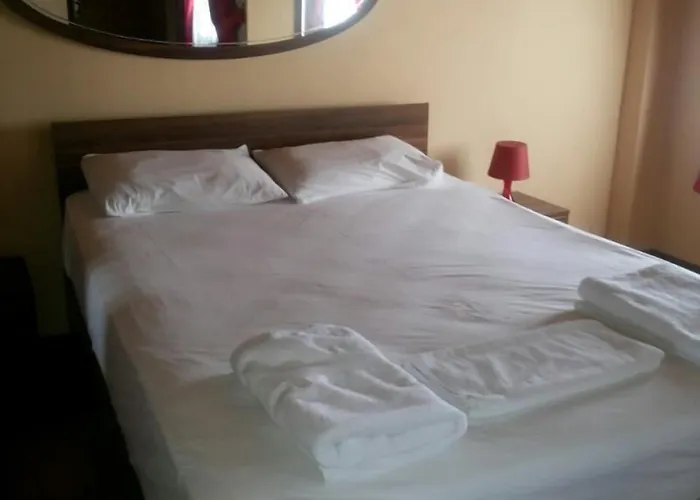 Hotel Cuhadar Ahsap Evleri Palamut Buku