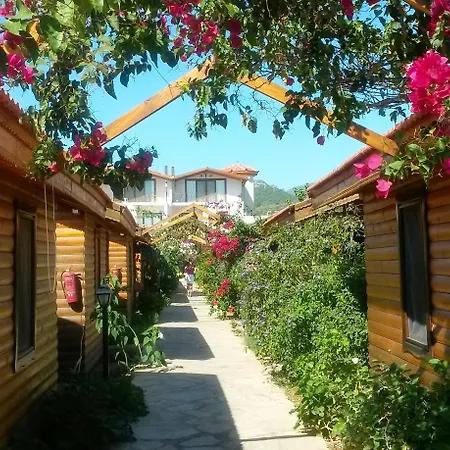 Cuhadar Ahsap Evleri Hotell *