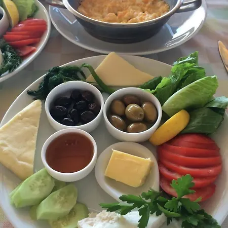 Cuhadar Ahsap Evleri Otel *