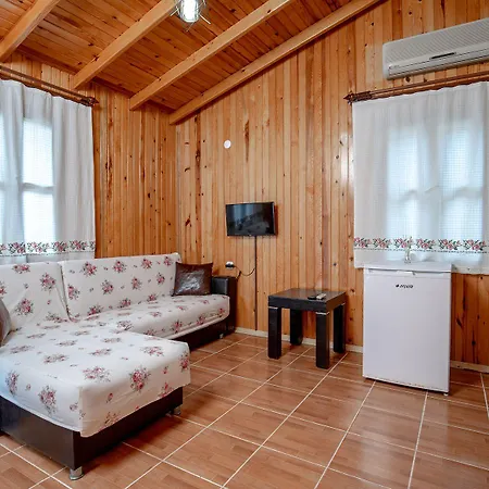 Cuhadar Ahsap Evleri Otel